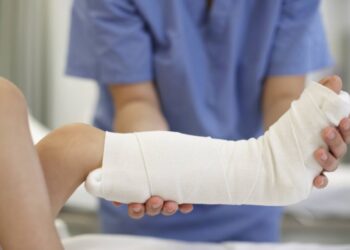 What to Eat After a Bone Fracture?