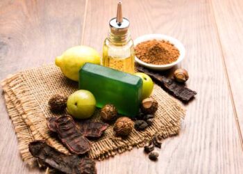 The Advantages of Reetha, Amla, and Shikakai for Hairs
