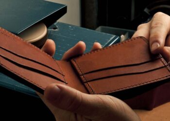 How To Choose The Right Type Of Wallet For Your Needs