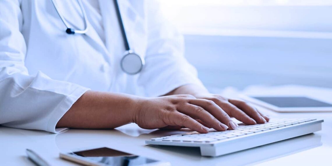 The Dos and Don’ts of Physician Email Marketing: Best Practices to Follow